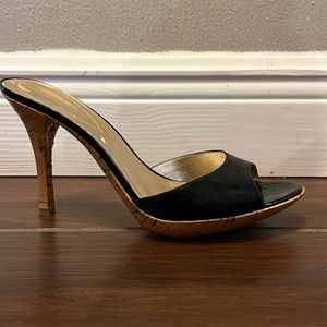 Black Patent Leather GUESS heeled sandals